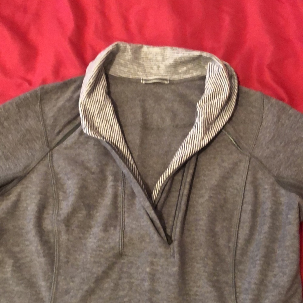 Lululemon Athletica Gray Top with Striped Collar